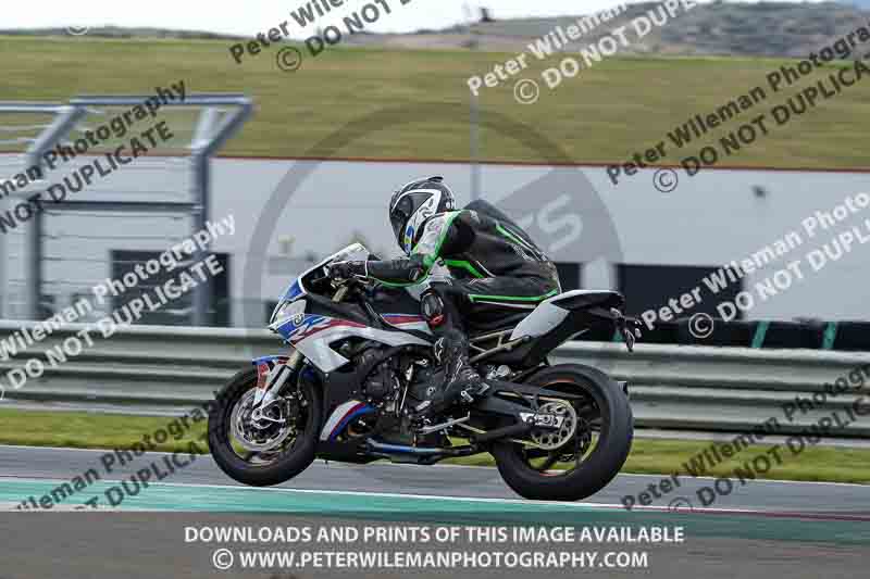 cadwell no limits trackday;cadwell park;cadwell park photographs;cadwell trackday photographs;enduro digital images;event digital images;eventdigitalimages;navarra;no limits trackdays;peter wileman photography;racing digital images;trackday digital images;trackday photos